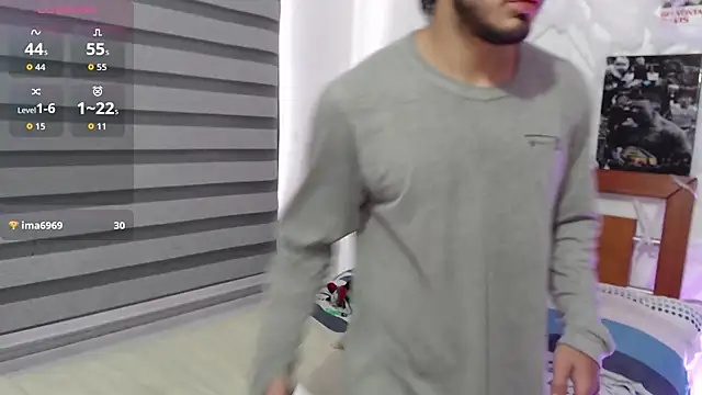 Taylor_DiamondBoy élő XXX-chatje