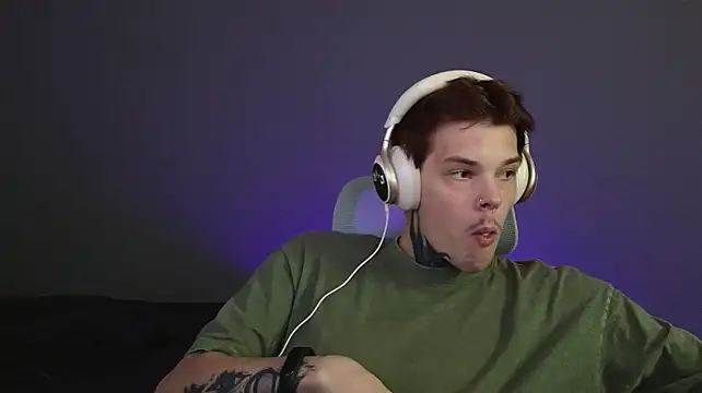 Онлайн чат XXX DENIS_HERE