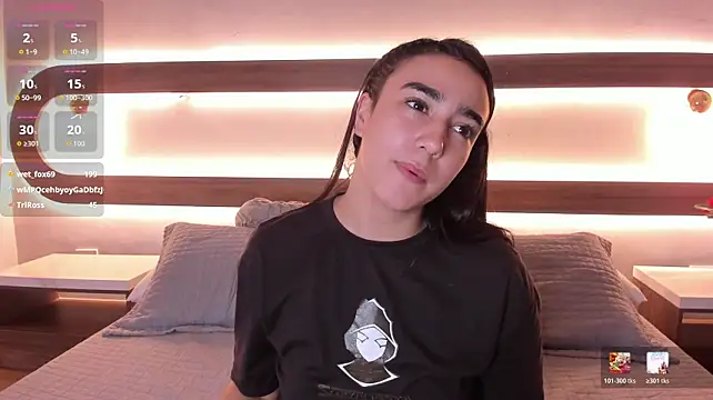 Anika_H Chat XXX in diretta
