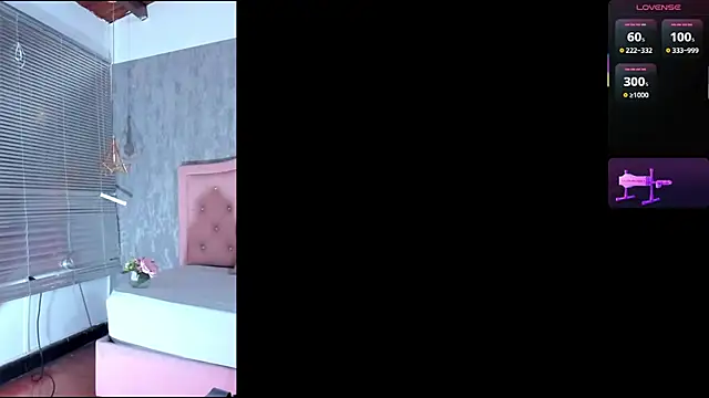 naomidibello's Live XXX Chat