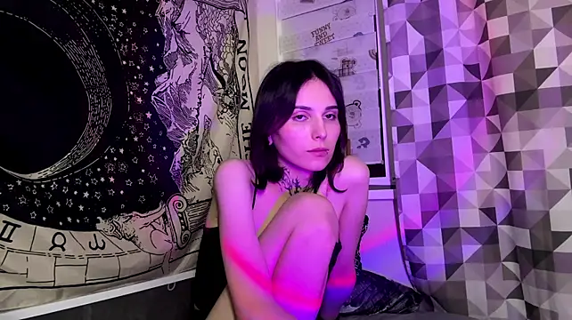 SweetFemBoyy Adlı Modelin Canlı XXX Sohbeti