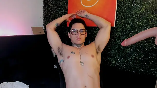 Simon_cortes XXX чат на живо