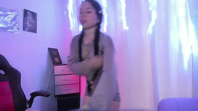 Milly-WayのライブXXXチャット