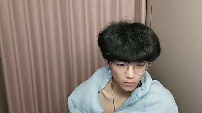 wssoo11's Live XXX Chat