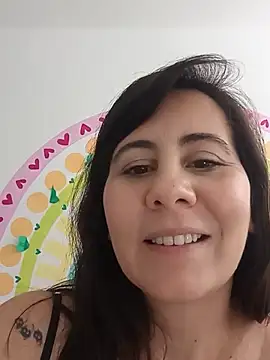 sophie_tyler1's Live XXX Chat