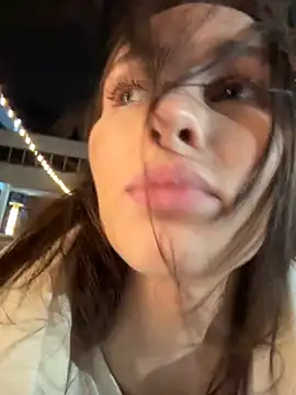 -missbehaving- Chat XXX live