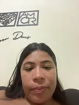 Chat XXX en directo de ZahraAmira_