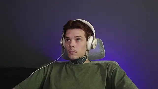 دردشة DENIS_HERE الجنسية المباشرة