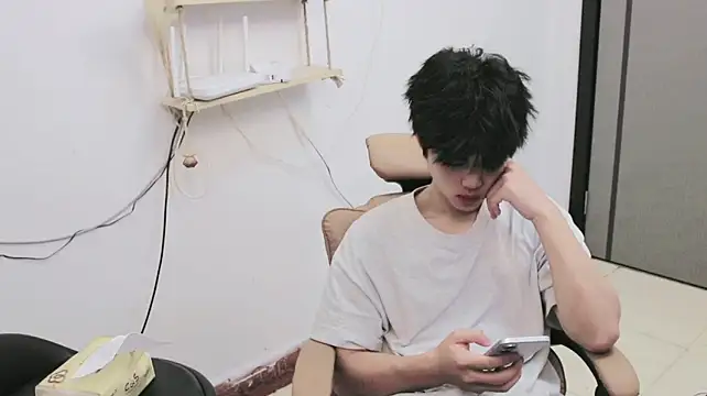 Vcc_1234のライブXXXチャット