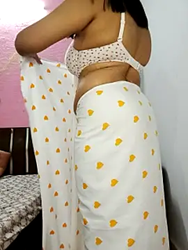 o_yes_bhabhi's Live XXX Chat