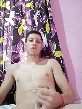Carlitos7381 live XXX chat