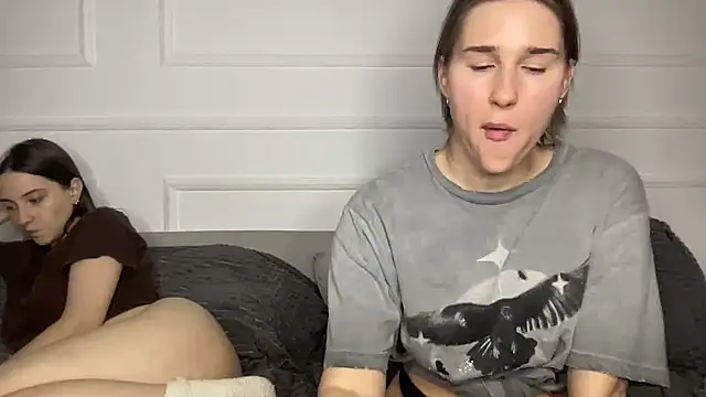 yoursweettreats' Live XXX Chat