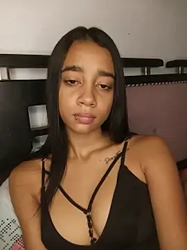 Zoe_Sweett18: απευθείας συνομιλία ΧΧΧ