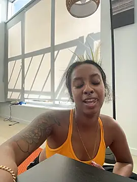 Your_Paris Live XXX Chat