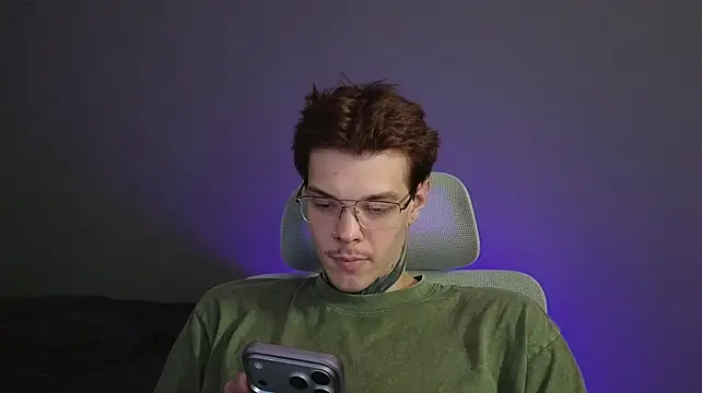 DENIS_HERE élő XXX-chatje
