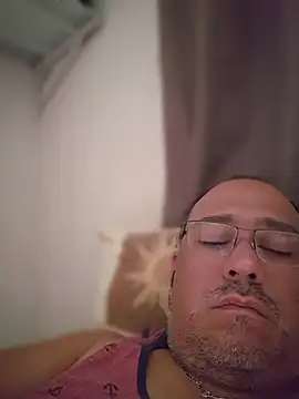 XXBugsxX webcam show