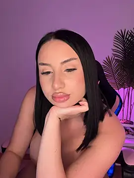 KemberlyEll Chat XXX live