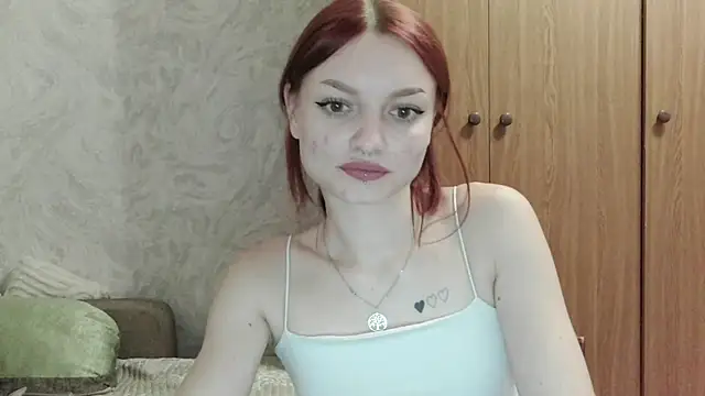 Lola_SweetGlow 现场XXX聊天