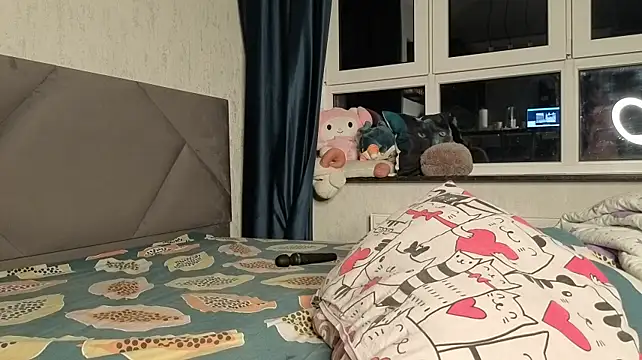 Chat +18 de OctoberStella ao vivo