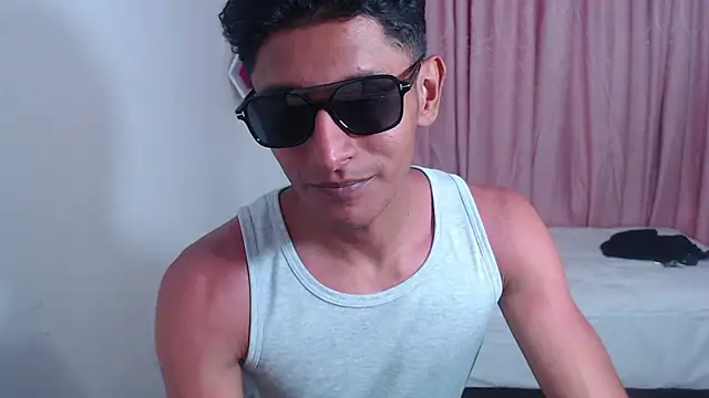Chatroom XXX en direct de _bigrick_
