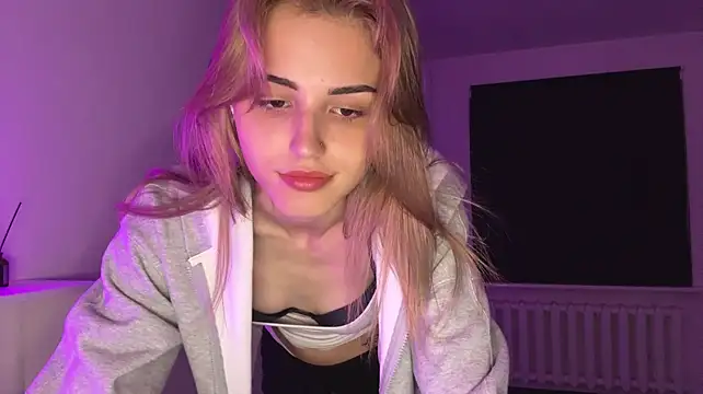 Chat +18 de neweva_ ao vivo
