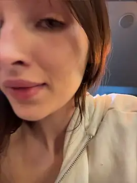 -missbehaving- Live XXX-chat