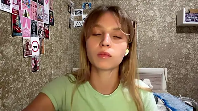 Chat +18 de LilliaEhmen ao vivo