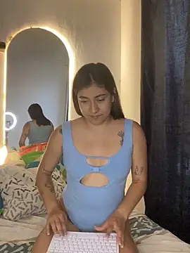 Chat +18 de miaftmax ao vivo