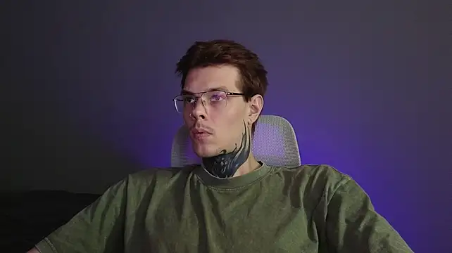 DENIS_HERE লাইভ XXX চ্যাট