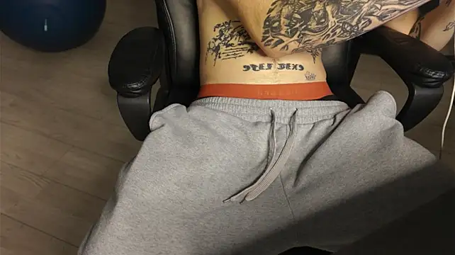 Igor_Wilde লাইভ XXX চ্যাট