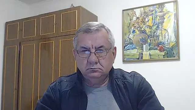 Онлайн чат XXX machomale3