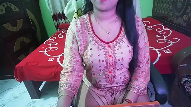 BengaliQueenStarのライブXXXチャット