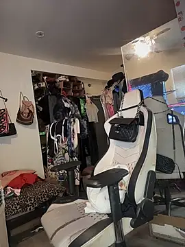 Motherbigbus Show in webcam