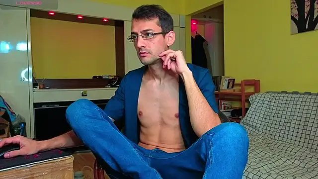 HungEddy Adlı Modelin Canlı XXX Sohbeti