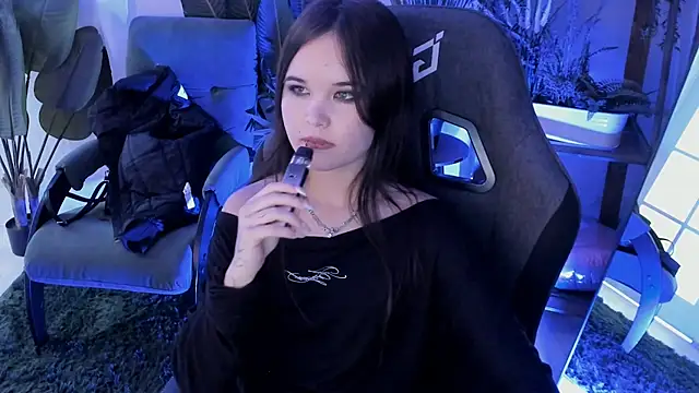 Elainebeness Chat XXX live