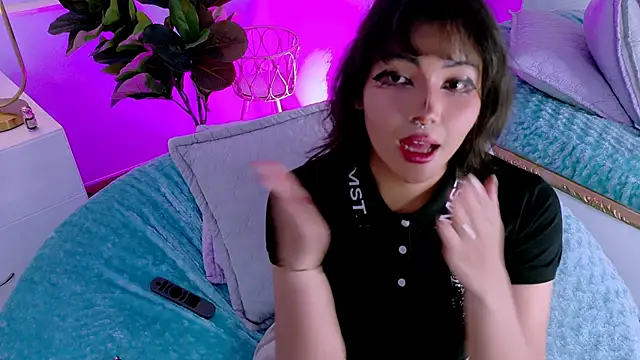 Izumi_Yuki Chat XXX in diretta