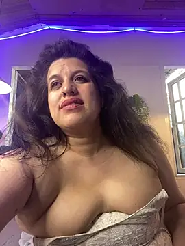 Chat +18 de Andrea_secret_ ao vivo