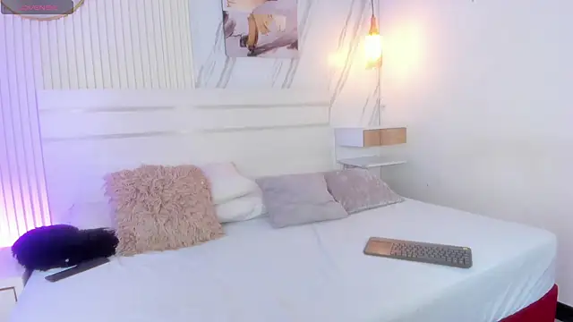 Miahvalenne XXX чат на живо