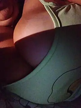 monicarossi95's Live XXX Chat