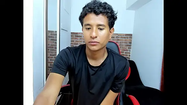 Chat +18 de WIZARD-ALESSANDRO ao vivo