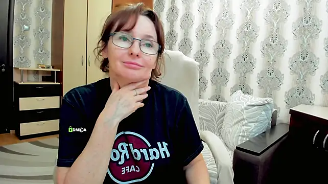 Rusalohkax Adlı Modelin Canlı XXX Sohbeti