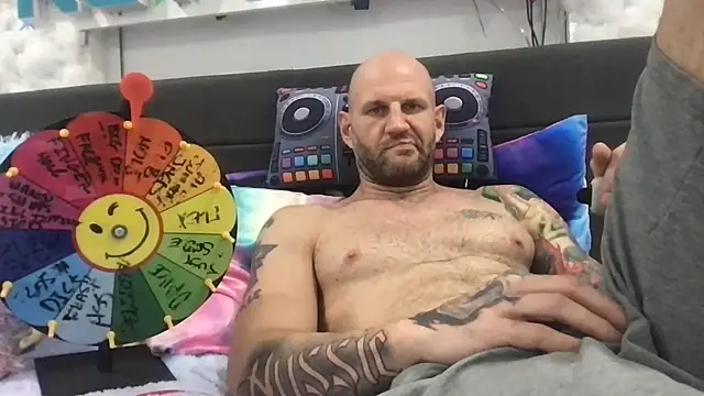 brianomally's Live XXX Chat
