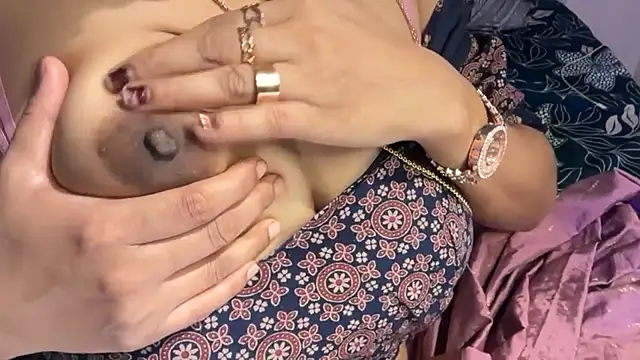 Онлайн чат XXX hot_spicey
