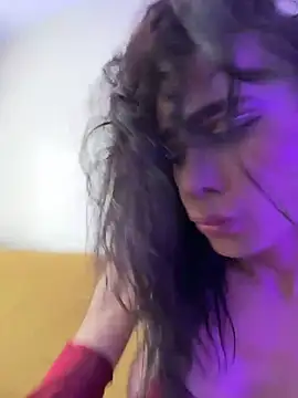 Mydreams69 Adlı Modelin Canlı XXX Sohbeti