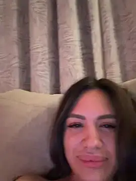 JustLora Chat XXX live