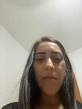 lucioliveira Adlı Modelin Canlı XXX Sohbeti
