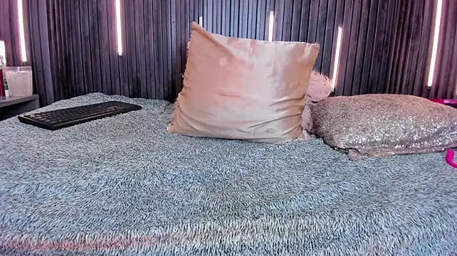 MeganNightt – Naživo XXX chat