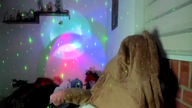Živý XXX chat Shaddycute_