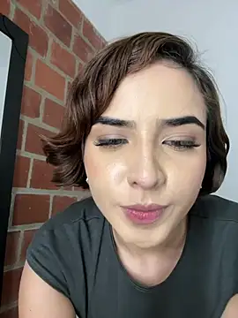 LadyScarlett_ লাইভ XXX চ্যাট