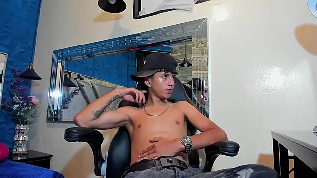 Mr_Dylan1 Live XXX-Chat